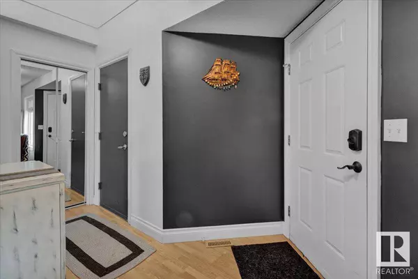 #7 10 RITCHIE WY, Sherwood Park, AB T8A 5R1