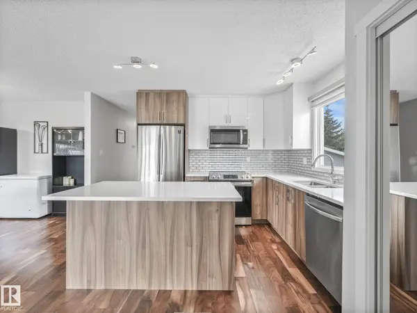 180 DUNLUCE RD NW, Edmonton, AB T5X 4N9
