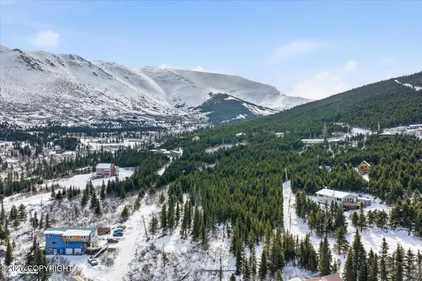 L2A B11H Rabbit Creek View DR, Anchorage, AK 99516