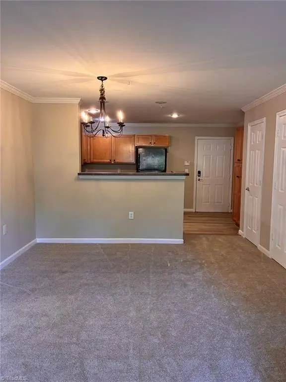 5238 Hilltop RD #E, Greensboro, NC 27282