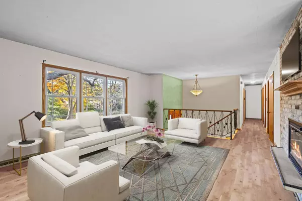 5 S YELLOWSTONE Drive, Madison, WI 53705