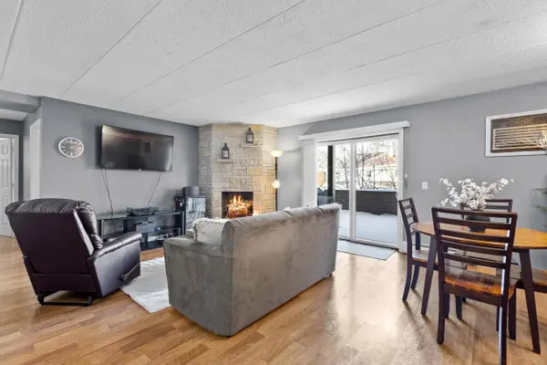 10 MAPLE WOOD Lane #3, Madison, WI 53704