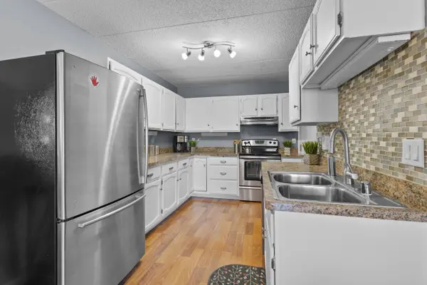 10 MAPLE WOOD Lane #3, Madison, WI 53704