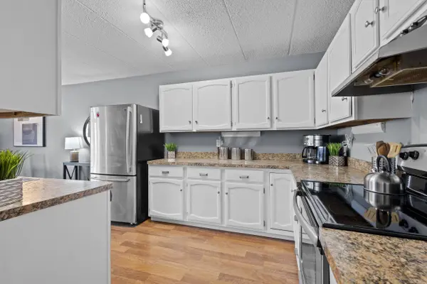 10 MAPLE WOOD Lane #3, Madison, WI 53704