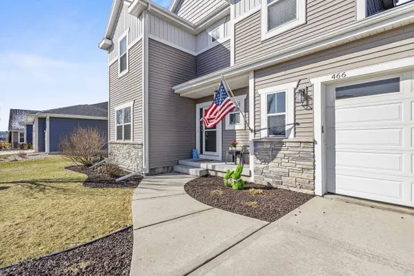 466 CRESCENDO Drive, Sun Prairie, WI 53590-30