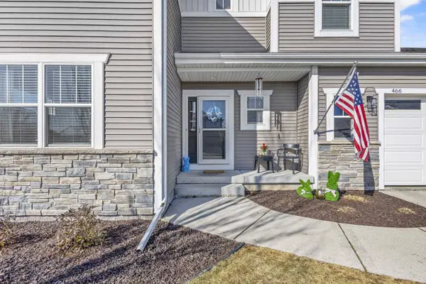 466 CRESCENDO Drive, Sun Prairie, WI 53590-30