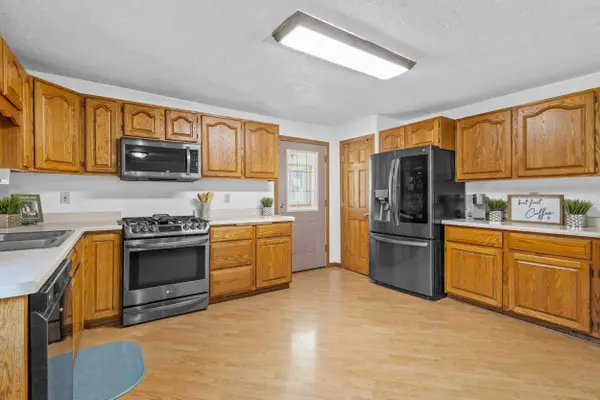 1642 Greenway Road, Sun Prairie, WI 53590