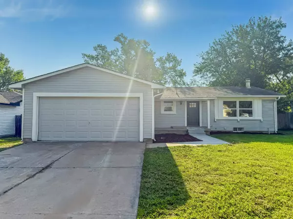 2440 N Battin Ave, Wichita, KS 67220