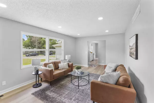 2440 N Battin Ave, Wichita, KS 67220