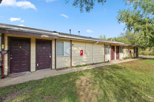 1322 S Vine St, Wichita, KS 67213