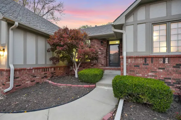 10106 E Mainsgate Cir, Wichita, KS 67226