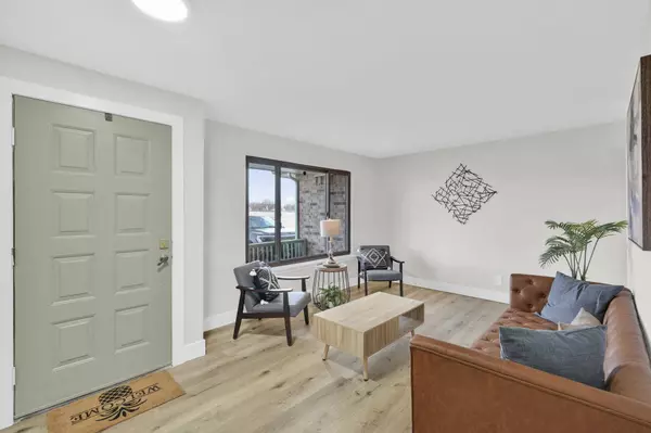 3125 N Rushwood St, Wichita, KS 67226