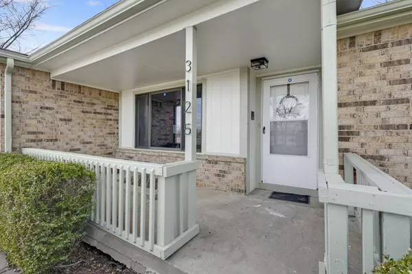 3125 N Rushwood St, Wichita, KS 67226