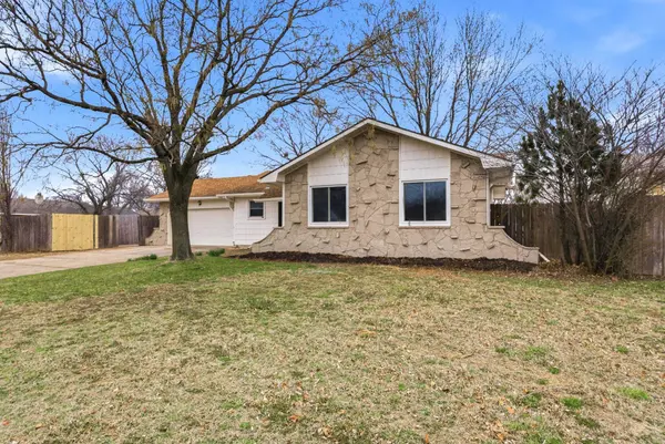 1742 N Stony Point, Wichita, KS 67212