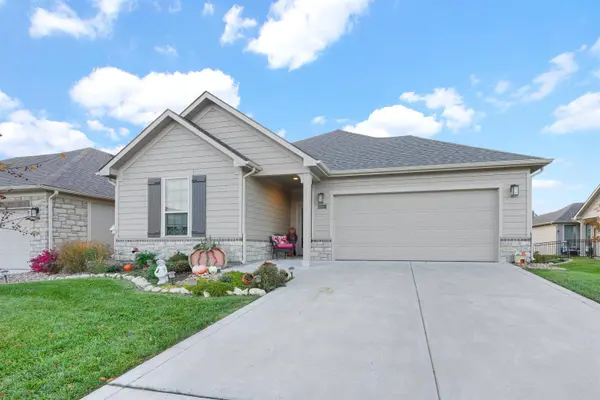 4965 N Indian Oak St, Bel Aire, KS 67226