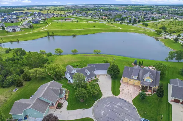 6918 E Summerside Ct, Bel Aire, KS 67226