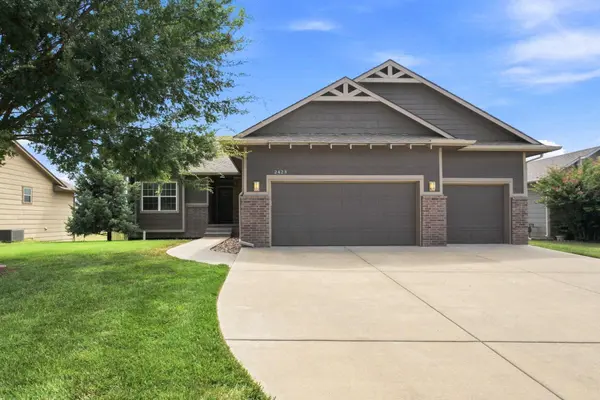 2423 N Fieldstone