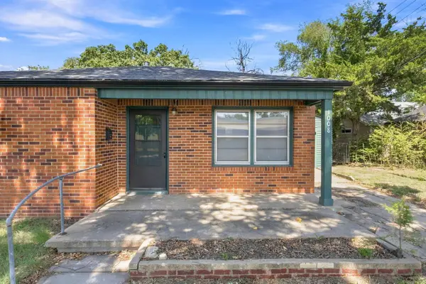 1008 W 45th St S, Wichita, KS 67217