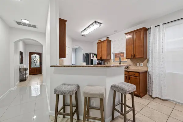 4492 Gran Canary DR, League City, TX 77573