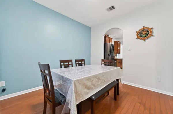 4492 Gran Canary DR, League City, TX 77573