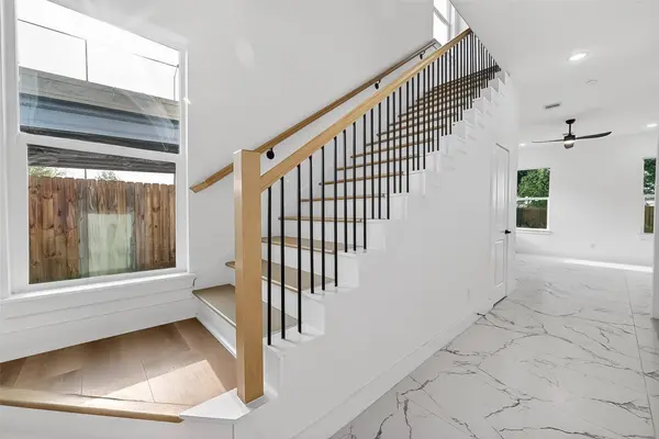 9334 Waller ST, Houston, TX 77012