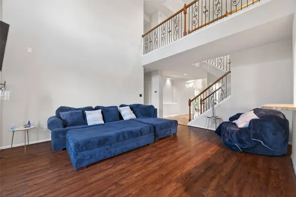 394 Dover LN, League City, TX 77573