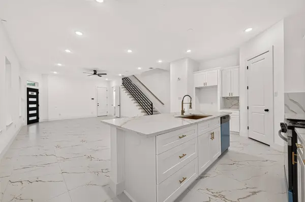 7719 Bowen ST, Houston, TX 77051