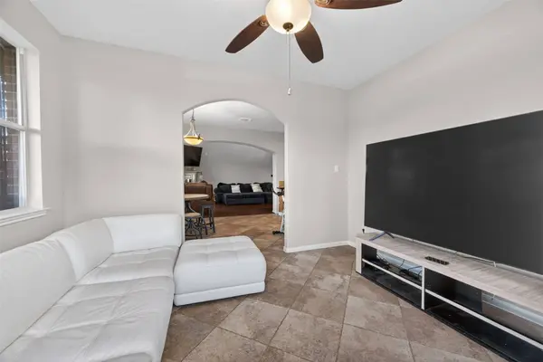 394 Dover LN, League City, TX 77573