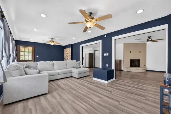 2226 Viola DR, League City, TX 77573