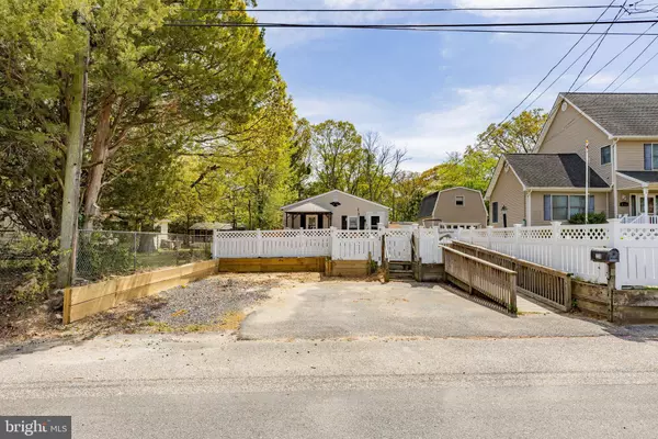 220 CAROLINE AVE, Villas, NJ 08251