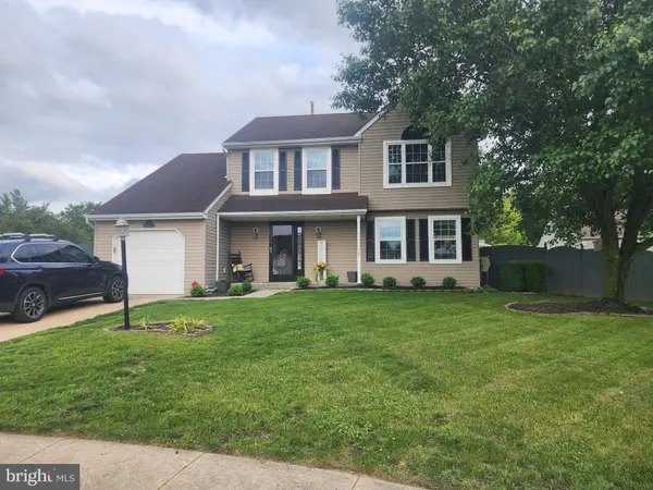5 HAWTHORN WAY, Clayton, NJ 08312