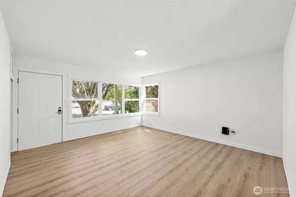 912 E 51st ST, Tacoma, WA 98404