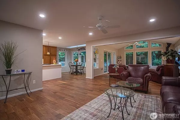 1510 199th AVE E, Lake Tapps, WA 98391