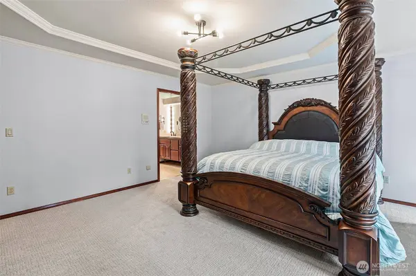 16915 32nd AVE E, Tacoma, WA 98446