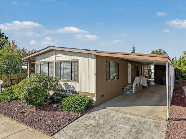 11436 SE 208th ST #123, Kent, WA 98031