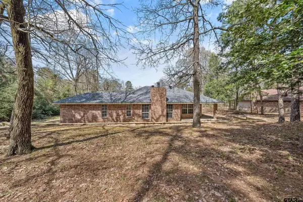264 Peaceful Valley Trail, Holly Lake Ranch, TX 75765