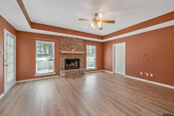 264 Peaceful Valley Trail, Holly Lake Ranch, TX 75765