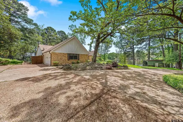 222 County Road 2430, Mineola, TX 75773