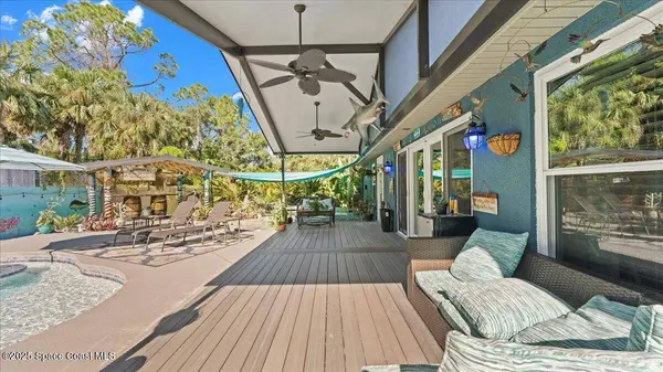 2143 Merlin DR, Melbourne, FL 32904