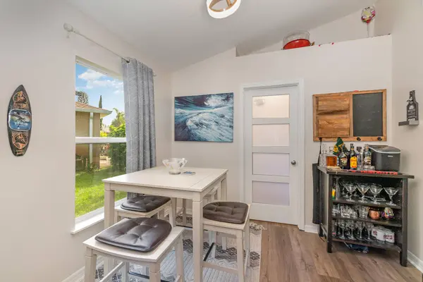 1736 Vista Lake CIR, Melbourne, FL 32904