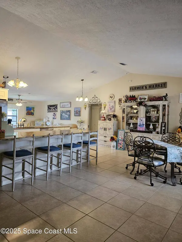 1702 Glenridge ST NW, Palm Bay, FL 32907