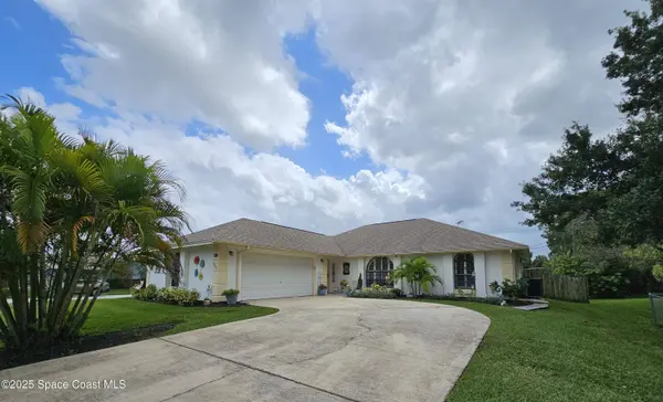 1702 Glenridge ST NW, Palm Bay, FL 32907