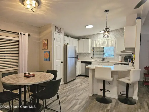 1809 Mango ST NE, Palm Bay, FL 32905