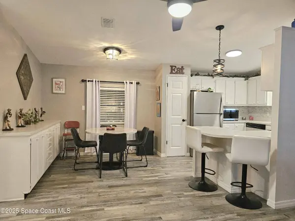 1809 Mango ST NE, Palm Bay, FL 32905