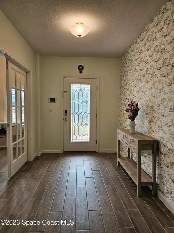 3909 Alligator Flag CIR, West Melbourne, FL 32904