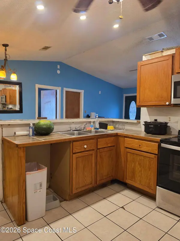 478 Bradley AVE NE, Palm Bay, FL 32907