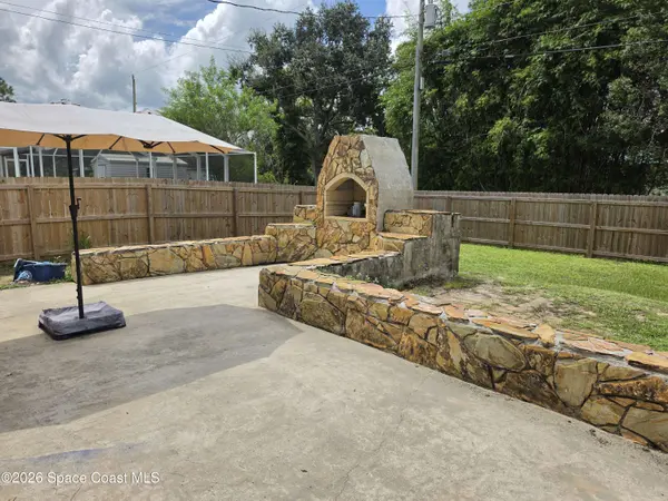 8225 97th CT, Vero Beach, FL 32967