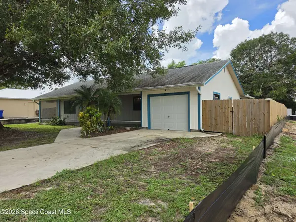 8225 97th CT, Vero Beach, FL 32967
