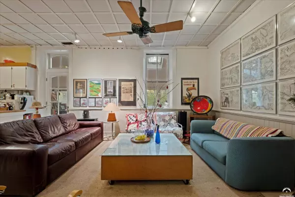 25130 Chieftain RD, Lawrence, KS 66044