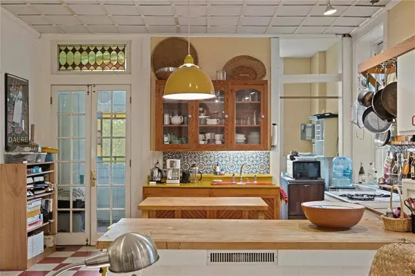 25130 Chieftain RD, Lawrence, KS 66044